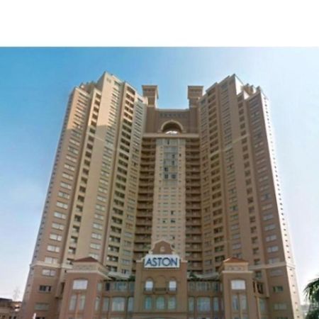 Ex Hotel Aston Marina Ancol Jakarta Exterior photo